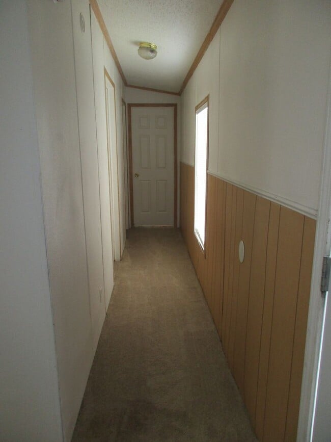 Building Photo - 3/2 in Hoover Valley