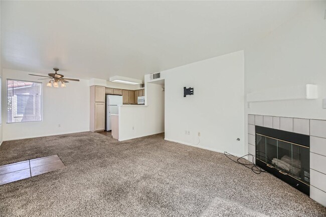 Building Photo - Beautiful Condo in Gated Community - Near Harry Reid Airport