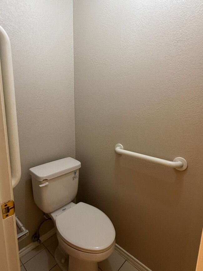 Building Photo - 3315 78th St