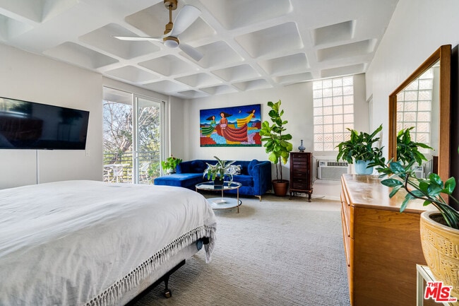 Building Photo - 467 Canyon Vista Dr