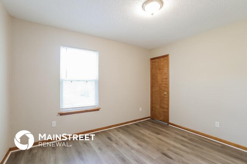 Building Photo - 15504 Vicie Ave