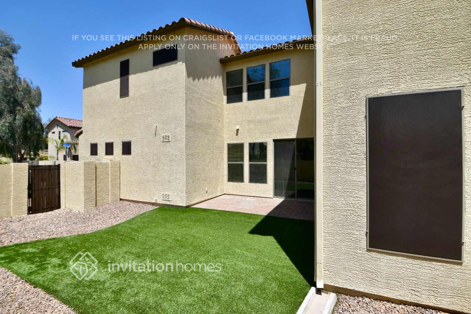 Building Photo - 3523 S Swan Dr