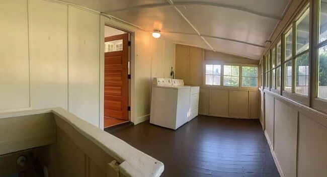 Building Photo - $2,750 - Two Bedrooms, Two Bathrooms, With Bonus Room And Large Yard, Ready For Lease!