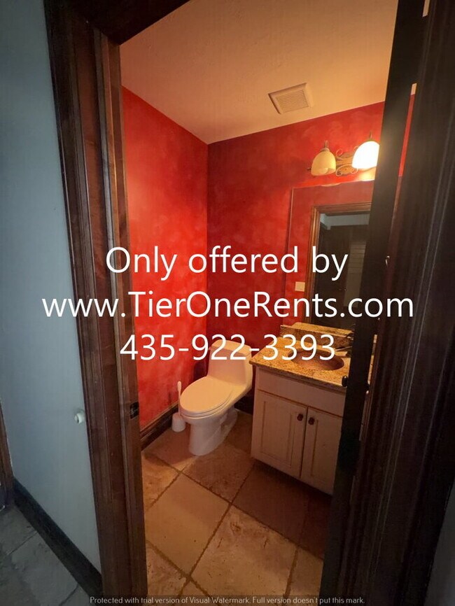 Building Photo - NO DEPOSIT option available for qualified renters!
