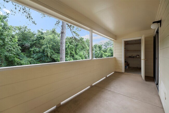 Building Photo - 14515 Wunderlich Dr