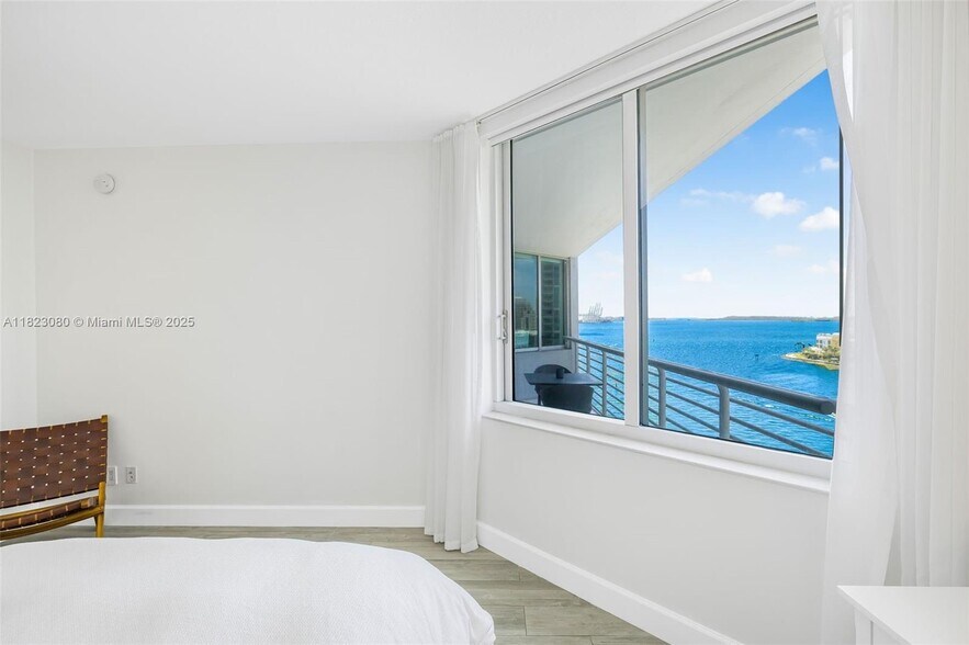 Building Photo - 325 S Biscayne Blvd