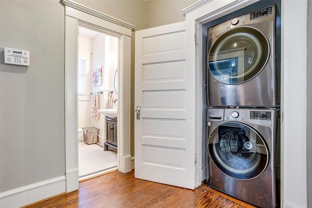 Building Photo - 2116 Hurley Ave