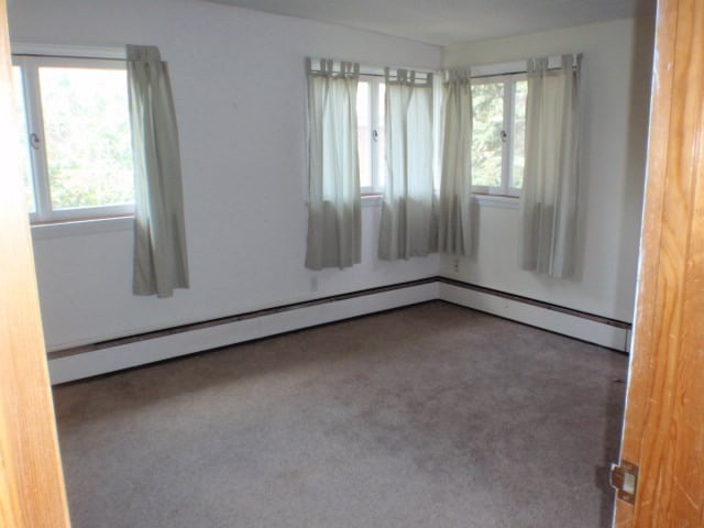 Master bedroom upper level - 1815 E Park Ave