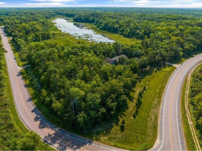 Building Photo - 11423 Fawn Lake Rd
