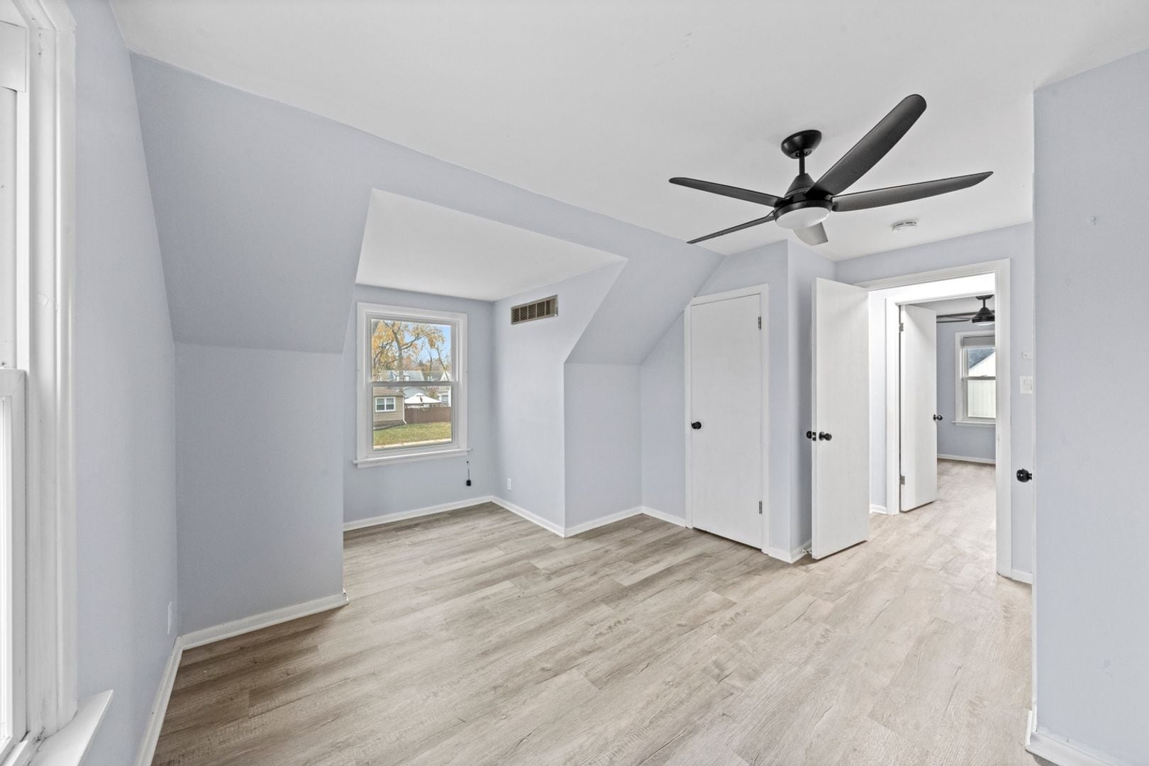 Building Photo - 5352 W 90th St