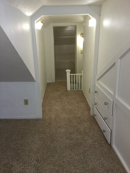 Building Photo - 1215 Liberty St