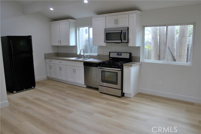 Building Photo - 7055 Corbin Ave