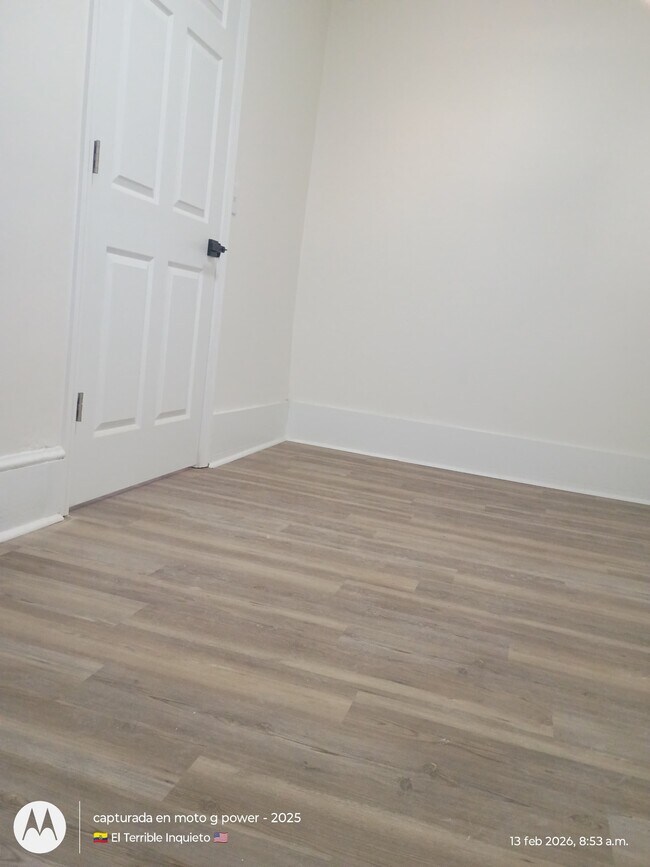 Building Photo - 809 Lamont St