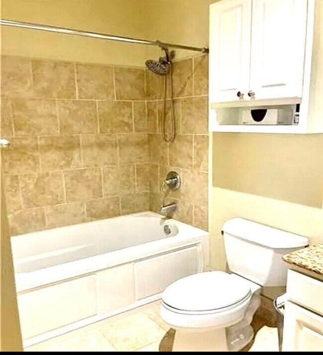 Building Photo - 1201 Canal St