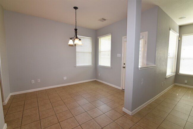 Building Photo - 7927 Cardinal Landing Ln