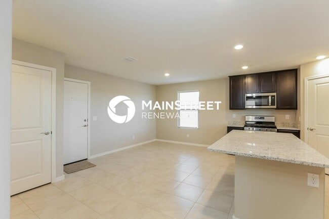 Building Photo - 4 Bedroom Pet-Friendly Home in Phoenix, AZ...