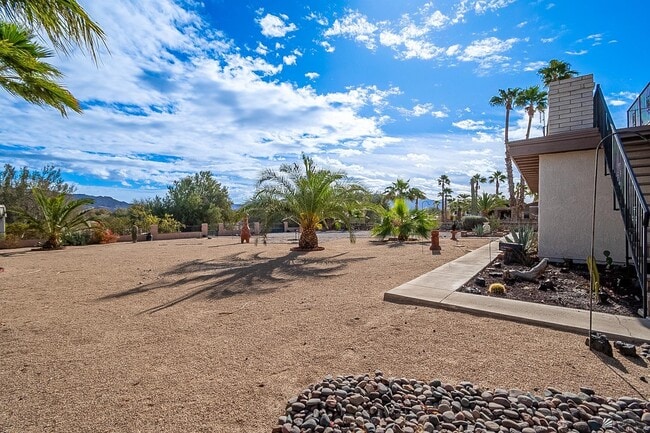 Building Photo - 12175 S Ironwood Dr