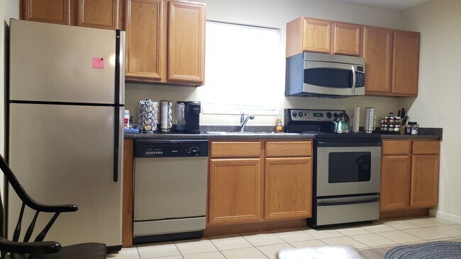 Building Photo - 507 NW 39th Rd