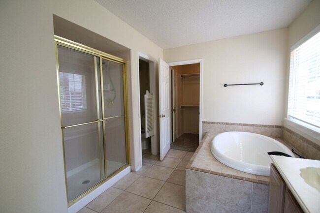 Building Photo - 3412 Derby Ct