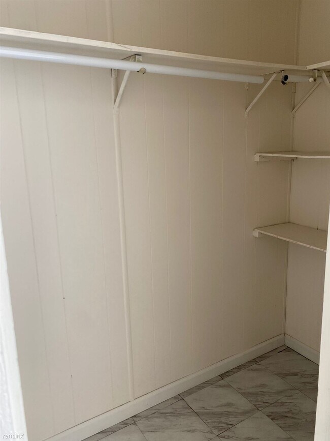 Building Photo - 3 br, 2 bath House - 3205 Barbara Ln