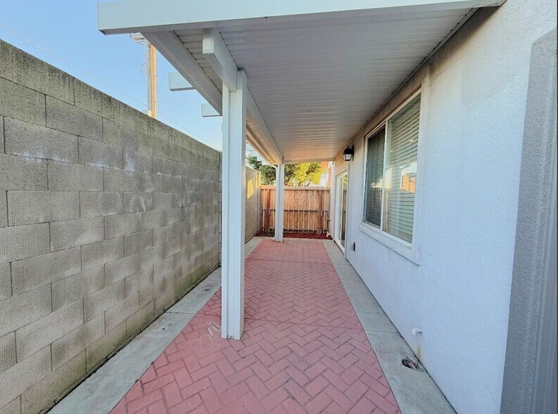 Building Photo - 110 Montage Dr