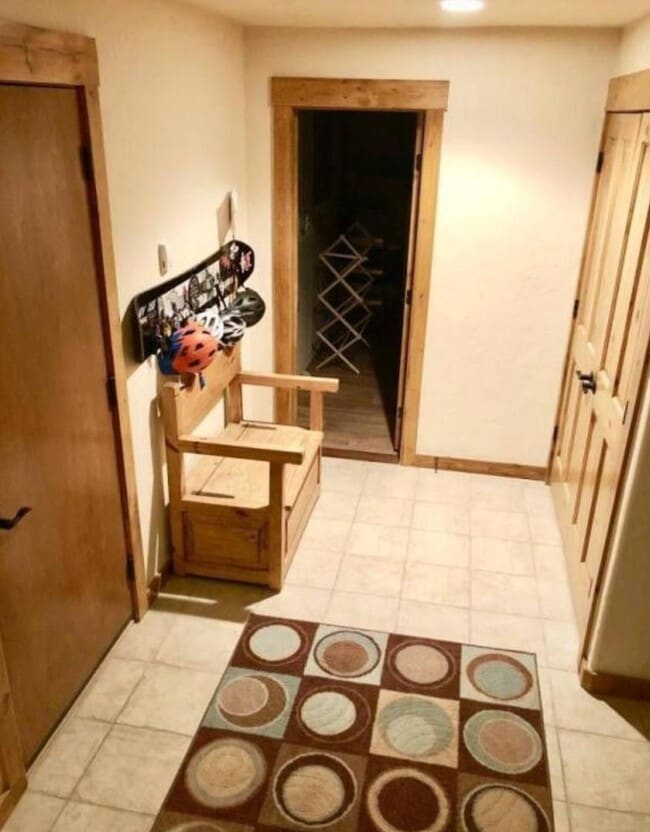 Building Photo - 970 Bear Trail