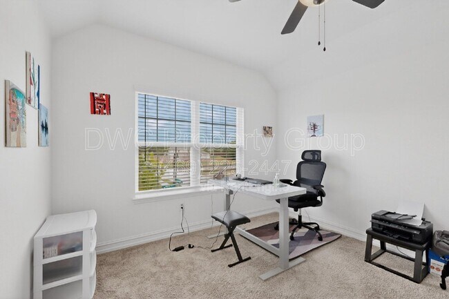 Building Photo - 1837 Whispering Pnes Dr