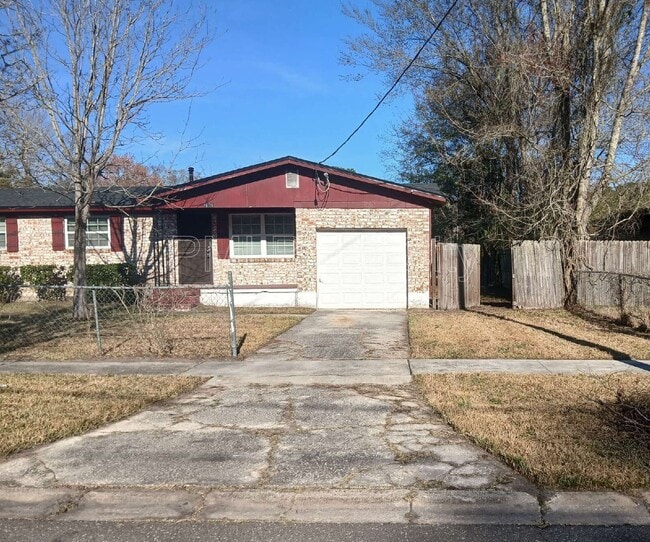 Building Photo - 7471 John F Kennedy Dr W