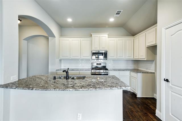 Building Photo - 6026 Priory Dr