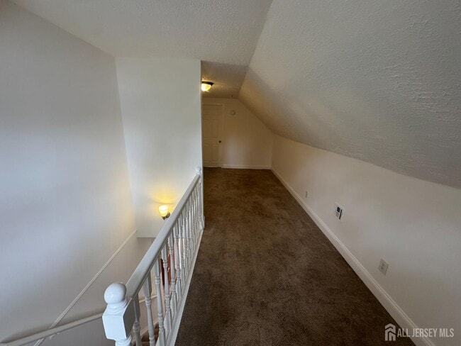 Building Photo - 51 Kenwood Terrace