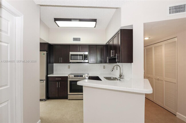 Building Photo - 1280 S Alhambra Cir