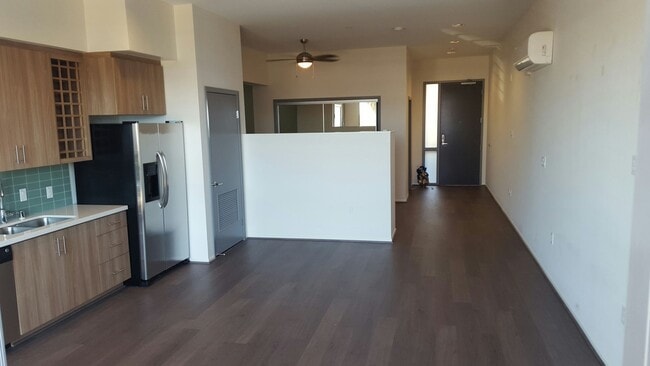 Interior Photo - Olea