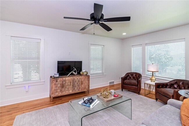 Building Photo - 394 Fletcher Ave