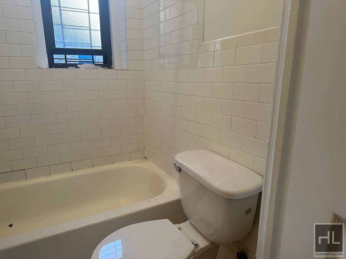 Building Photo - WEST 187 STREET