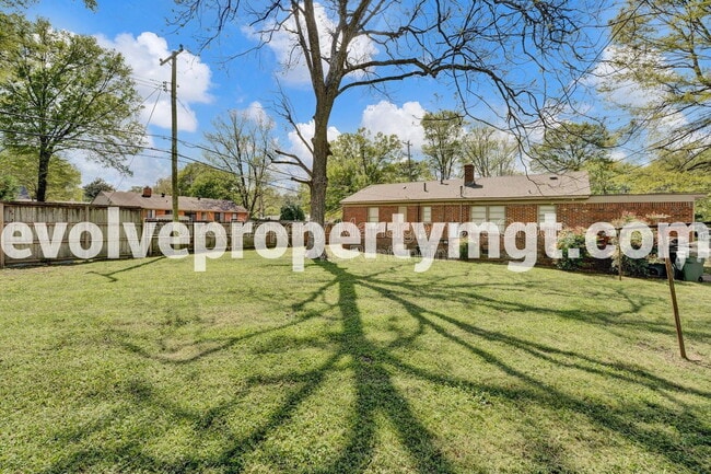 Building Photo - 1012 Mt Moriah Rd