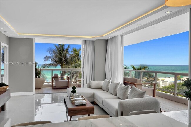 Primary Photo - 4201 Collins Ave