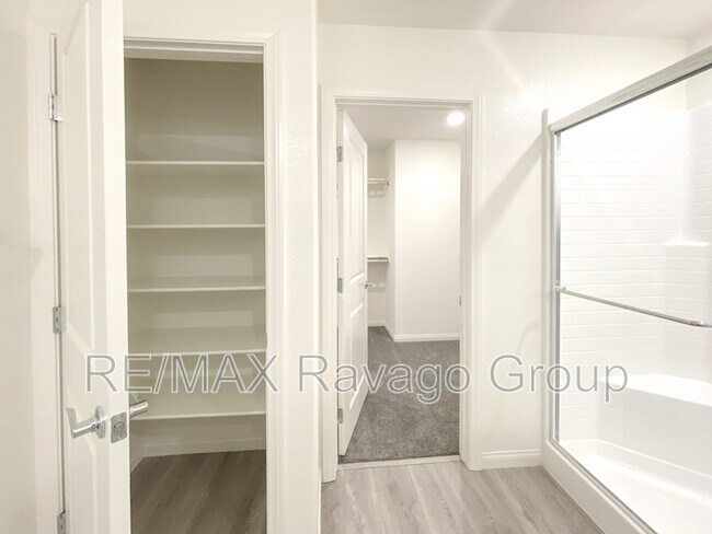 Building Photo - 9920 S Ullom Dr
