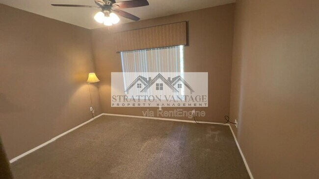 Building Photo - 1351 N Pleasant Dr