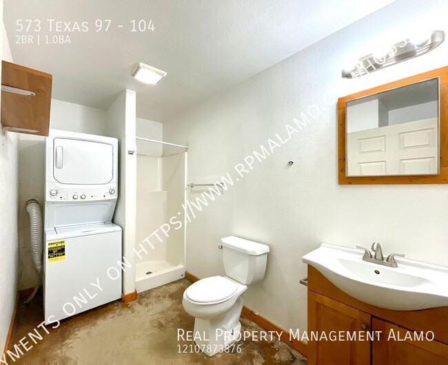 Building Photo - 573 TX-97