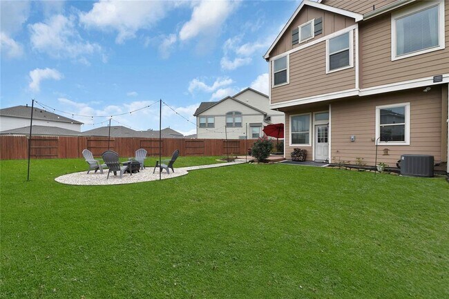 Building Photo - 25326 Fallen Acorn Ct