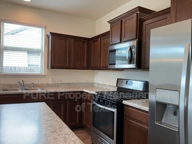 Building Photo - 417 Cinnamon Teal Ln