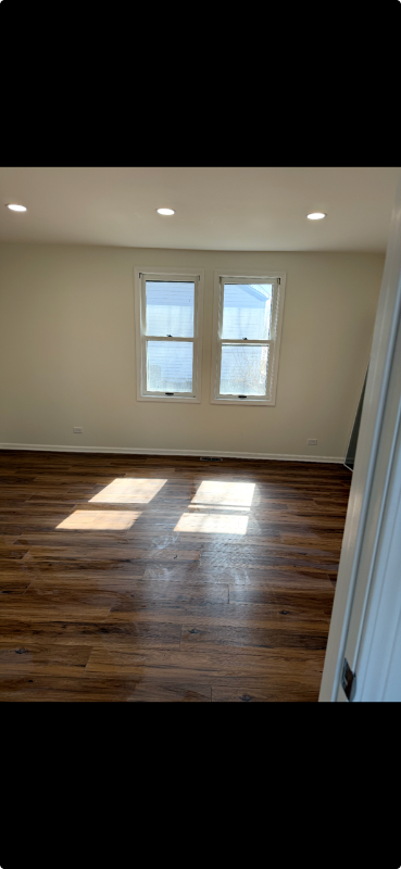 Building Photo - 9129 Southmoor Ave