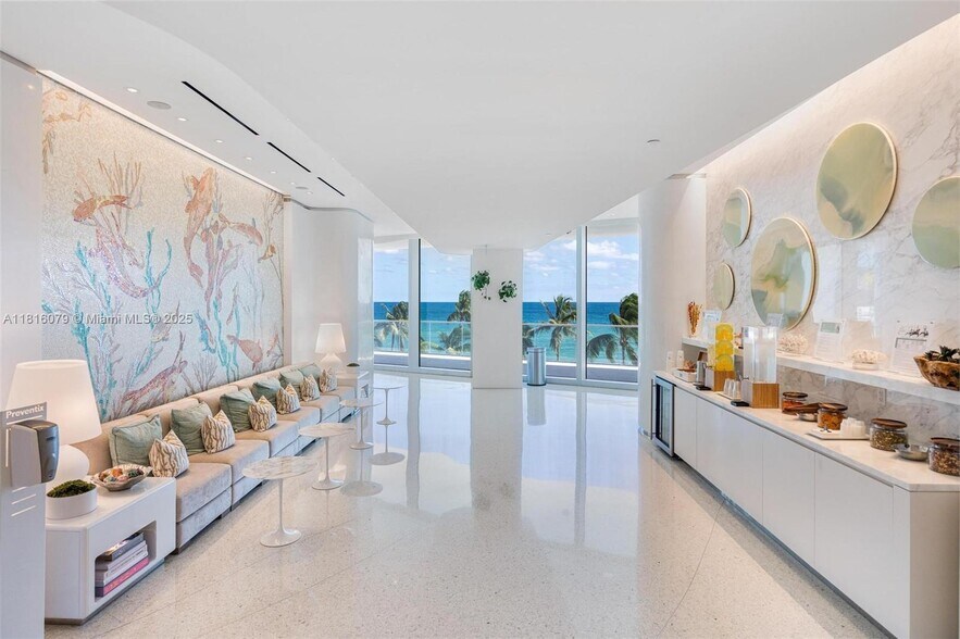 Building Photo - 16901 Collins Ave