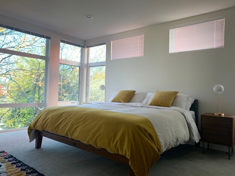 Building Photo - 1549 NW 59th St