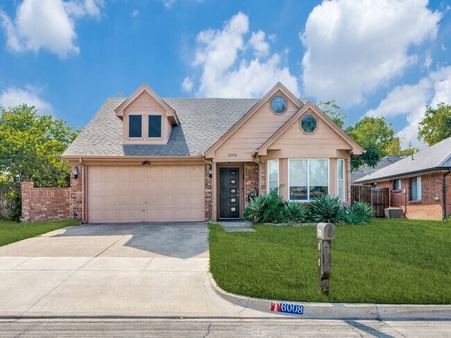 Primary Photo - 6008 Meadowdale Rd