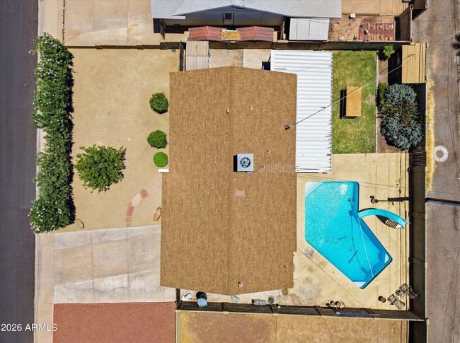 Building Photo - 1015 E Marigold Ln