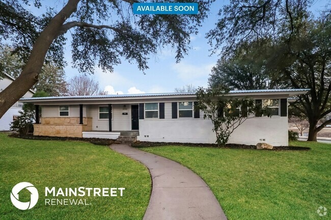 Building Photo - 3550 Creston Ct