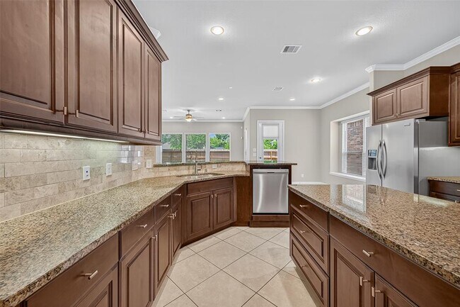 Building Photo - 4435 Calvet Forest Dr