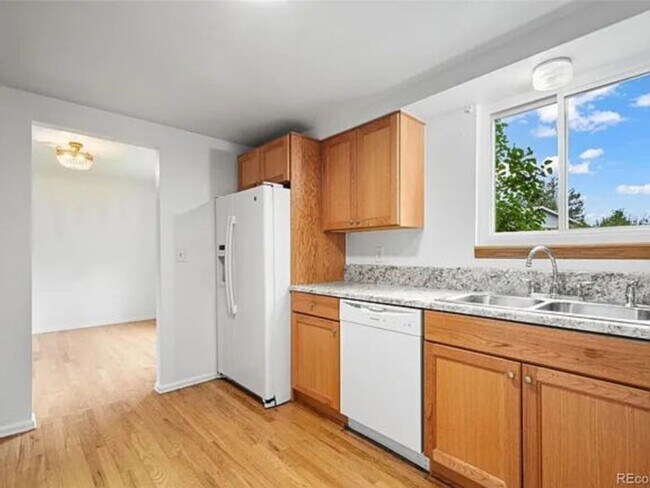 Building Photo - 7391 Coors Dr