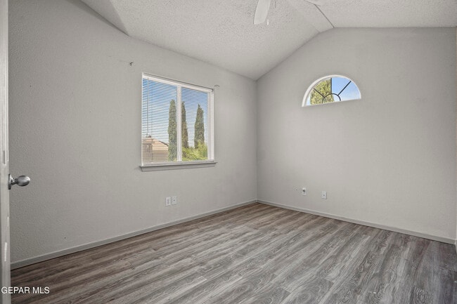 Building Photo - 3653 Tierra Inca Dr